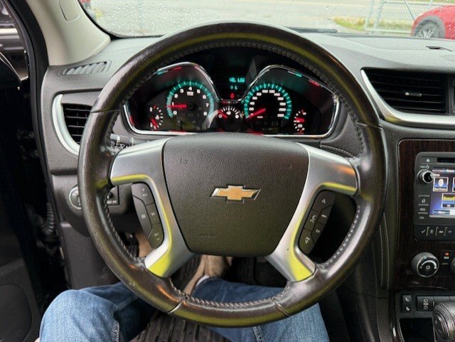 2017 CHEVROLET TRAVERSE LT / $217.59 BIWEEKLY INCLUDING TAX / 7 PASSENGER / REMOTE START