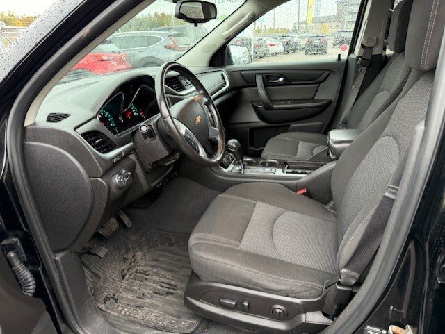 2017 CHEVROLET TRAVERSE LT / $217.59 BIWEEKLY INCLUDING TAX / 7 PASSENGER / REMOTE START