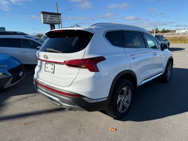 2021 HYUNDAI SANTA FE PREFERRED / $193.53 BIWEEKLY INCLUDING TAX / PANORAMIC SUNROOF / REMOTE START