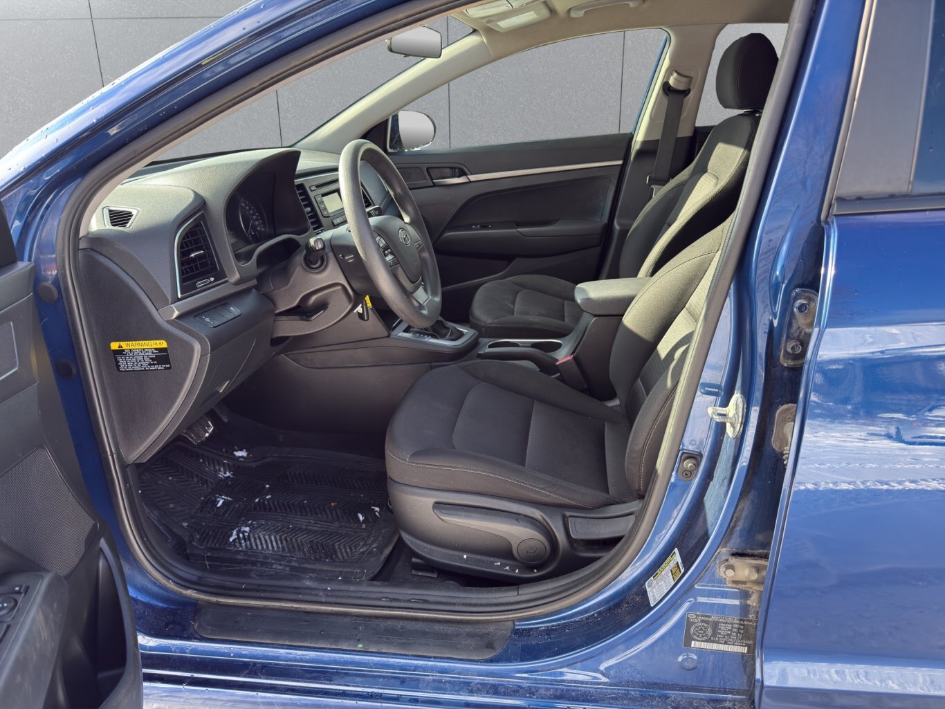 2018 HYUNDAI ELANTRA SE / $103.98 BIWEEKLY INCLUDING TAX / HEATED FRONT SEATS