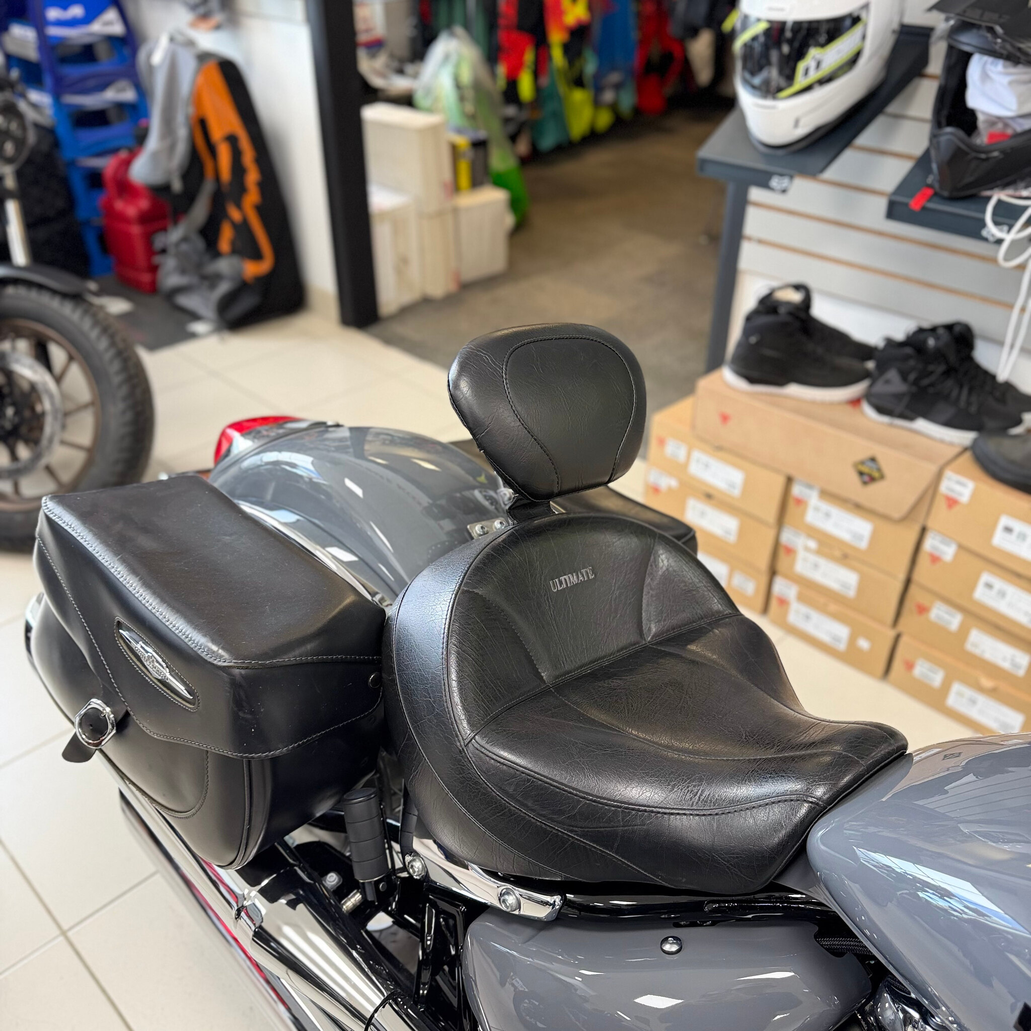 2022 Suzuki Boulevard C50 Solid Iron Gray