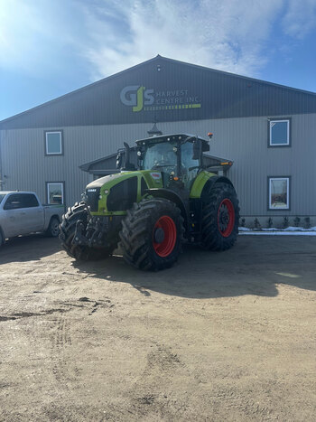2024 AXION 940