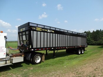 H&S Top Dog Semi trailer Forage Boxes