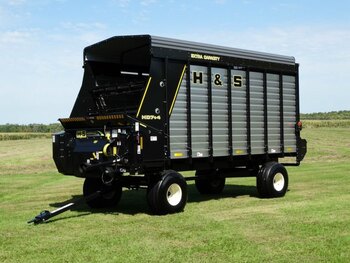 H&S Top Dog Semi trailer Forage Boxes