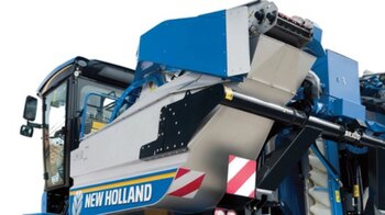 New Holland Braud 9090X Olive Harvester BRAUD 9090X Olive 2 Hoppers