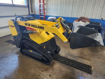 New Holland 100 Series Box Spreaders