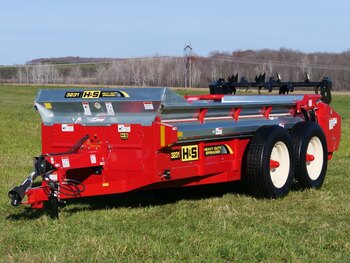 H&S S1225 11.22 Cu. Ft. Struck Per ASAE S324.2 Ground Drive Manure Spreader
