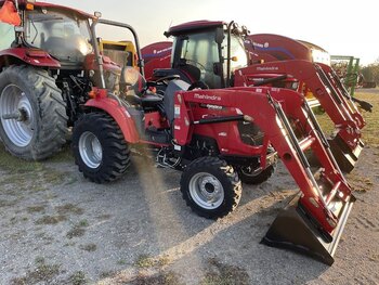 2019 Mahindra eMax 20S tractor loader backhoe