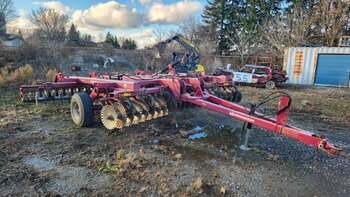 2021 Massey Ferguson GC1723E