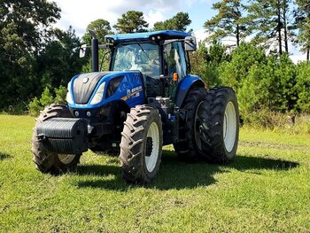 2018 New Holland L220 skidsteer