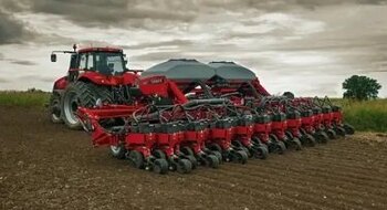 Case IH 1200 Series 1225 Rigid Trailing (8 Row)