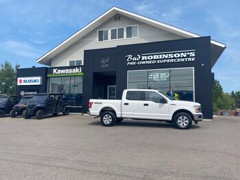 2017 FORD F 150 XLT 4X4 SUPER CAB 6.5 FT BOX WITH REAR VIEW CAMERA AND REMOTE START!!