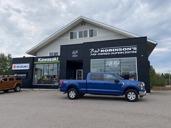 2017 FORD F 150 XTR 4X4 SUPERCREW 6.5 ft BOX WITH HEATED SEATS, REAR VIEW CAMERA AND NAVIGATION!!