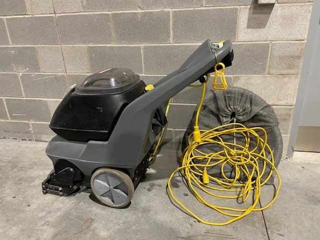 2018 KARCHER BRC38/30 CARPET CLEANER