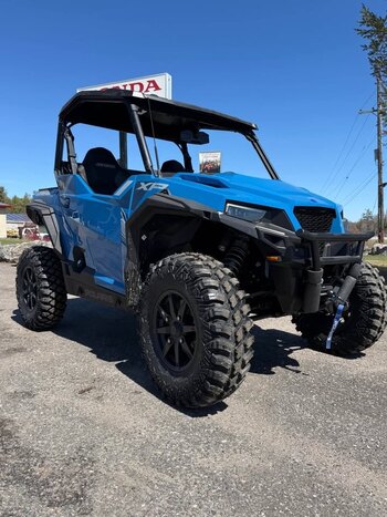 2026 Polaris® GENERAL 1000 Premium Zenith Blue