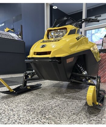 2025 Ski Doo MXZ 200cc 4 stroke NEO YELLOW