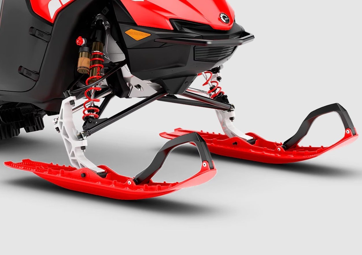 2026 Lynx SHREDDER DS Rotax® 850 E-TEC Hot Chili Metallic / Black