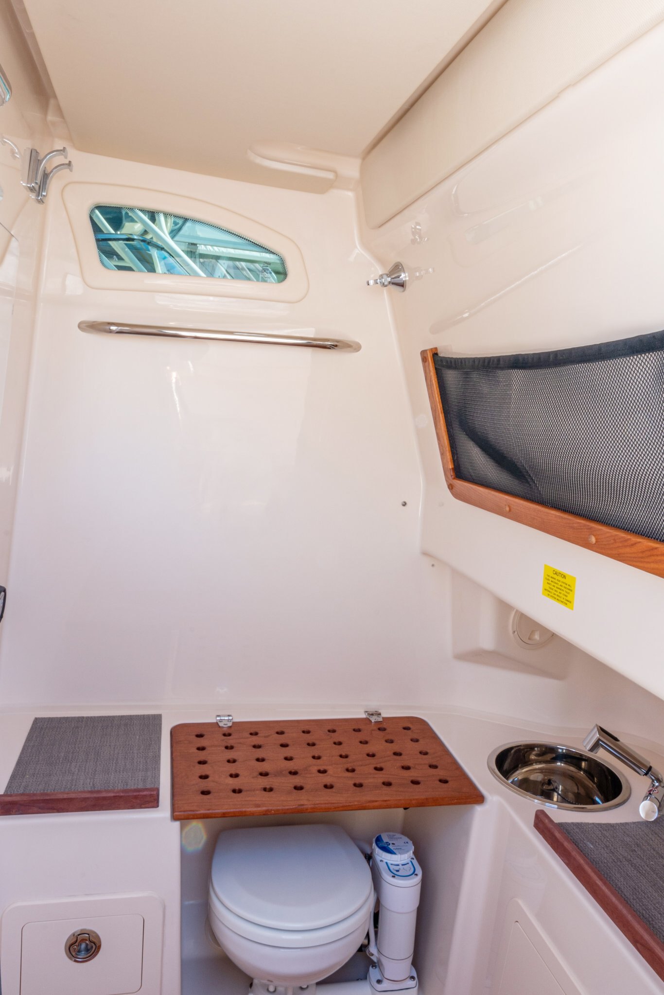 Grady White Canyon 306