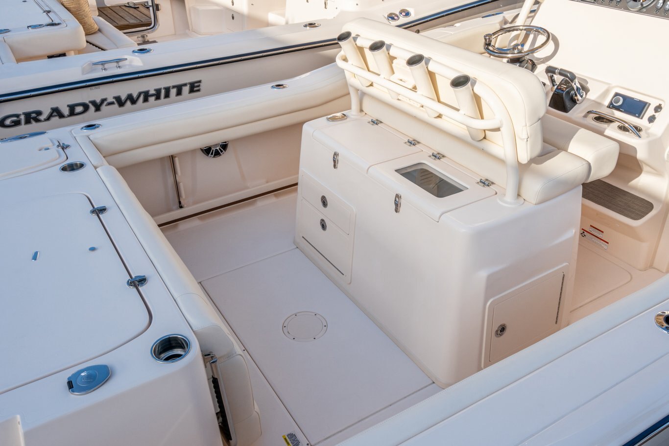 Grady White Canyon 271