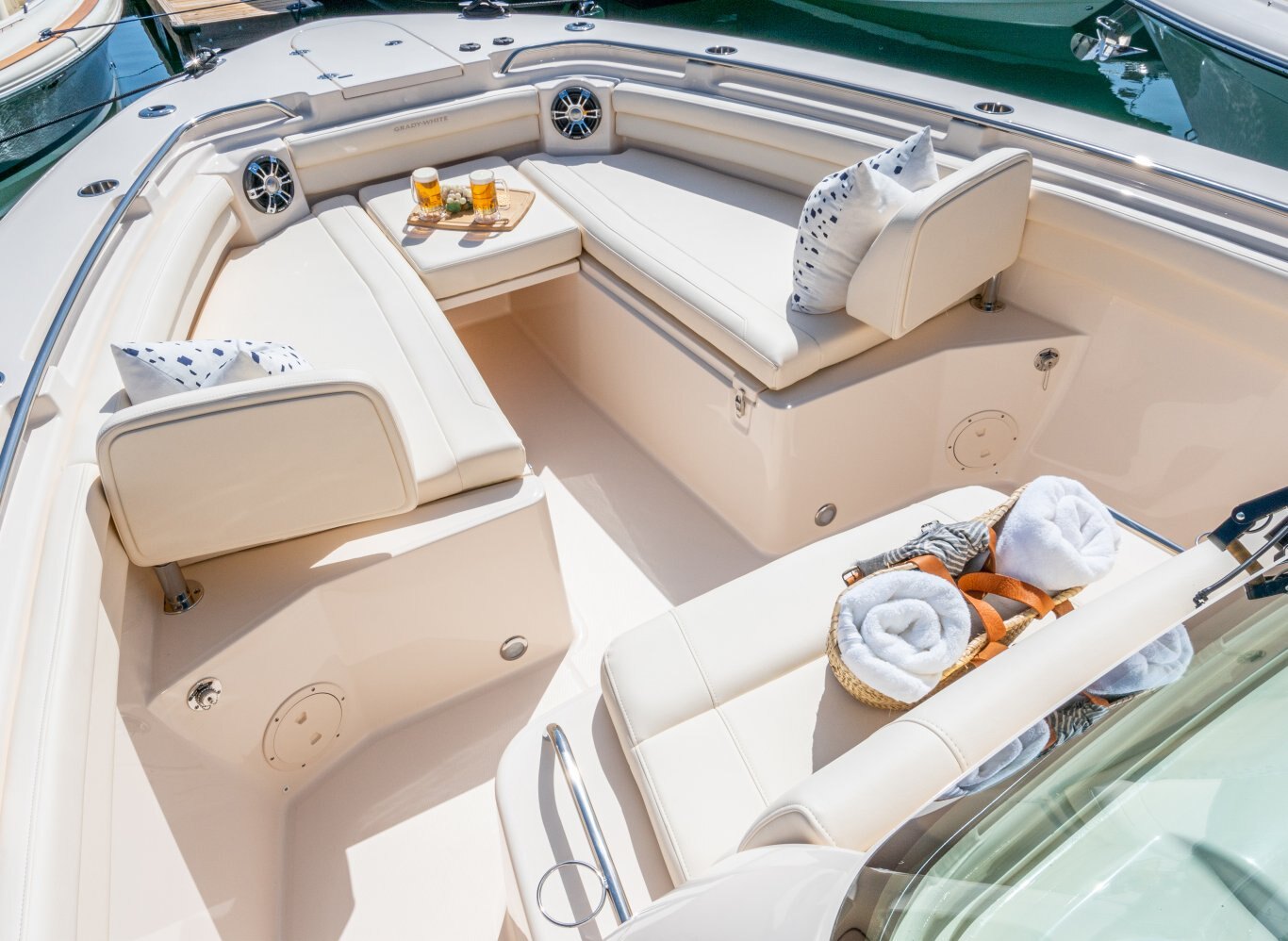 Grady White Canyon 336