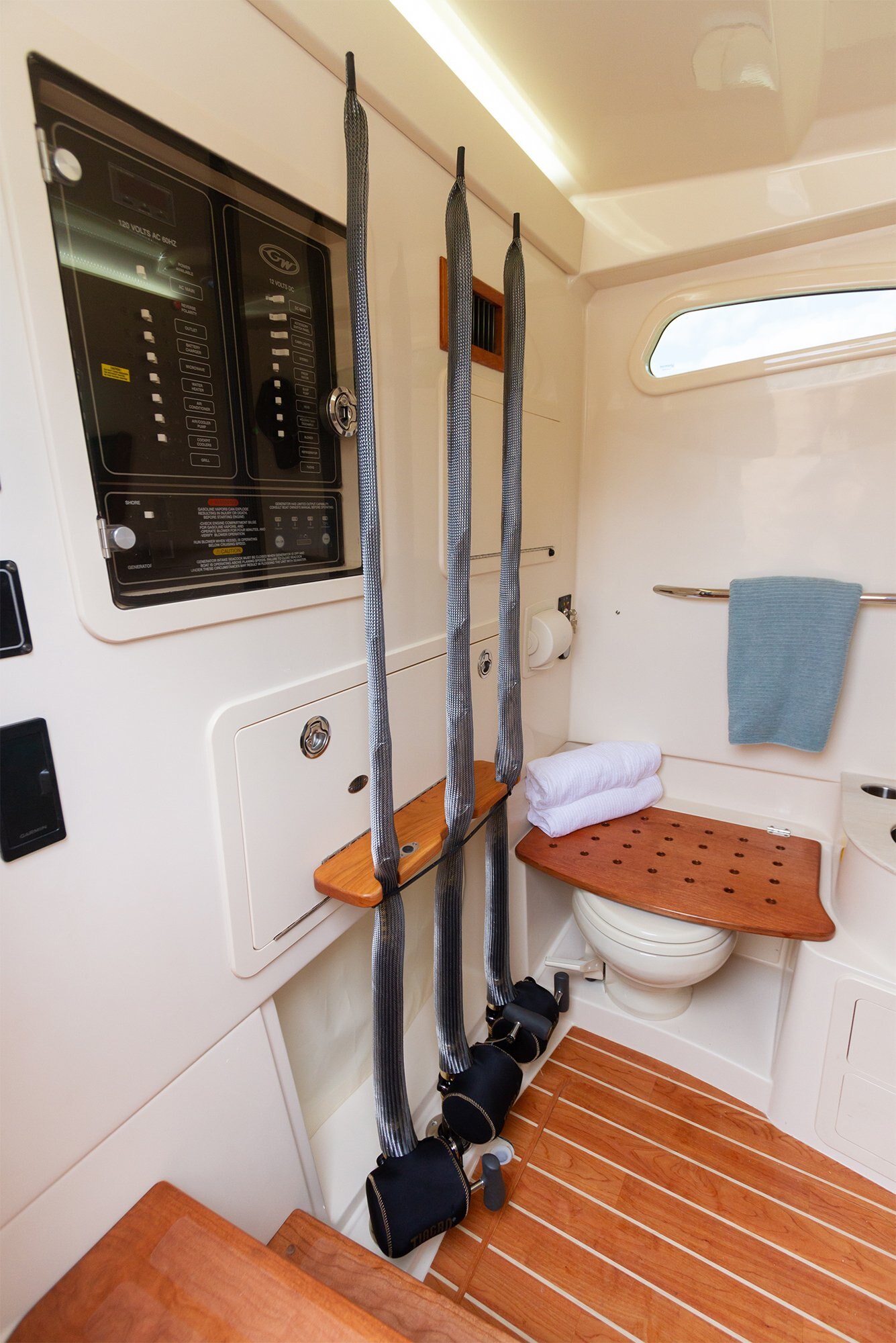 Grady White Canyon 336