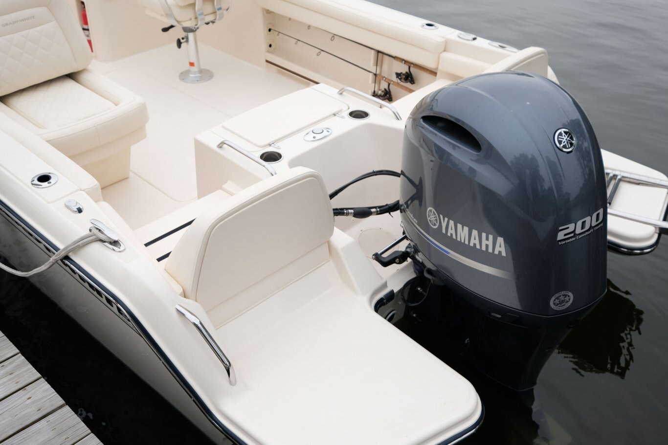 Grady White Freedom 215