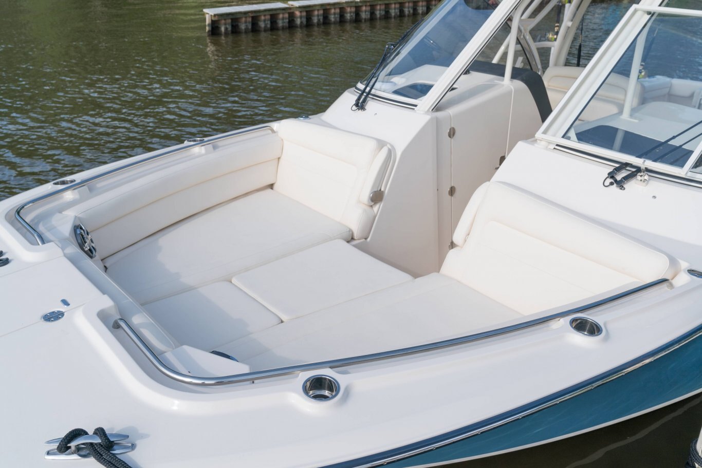 Grady White Freedom 325