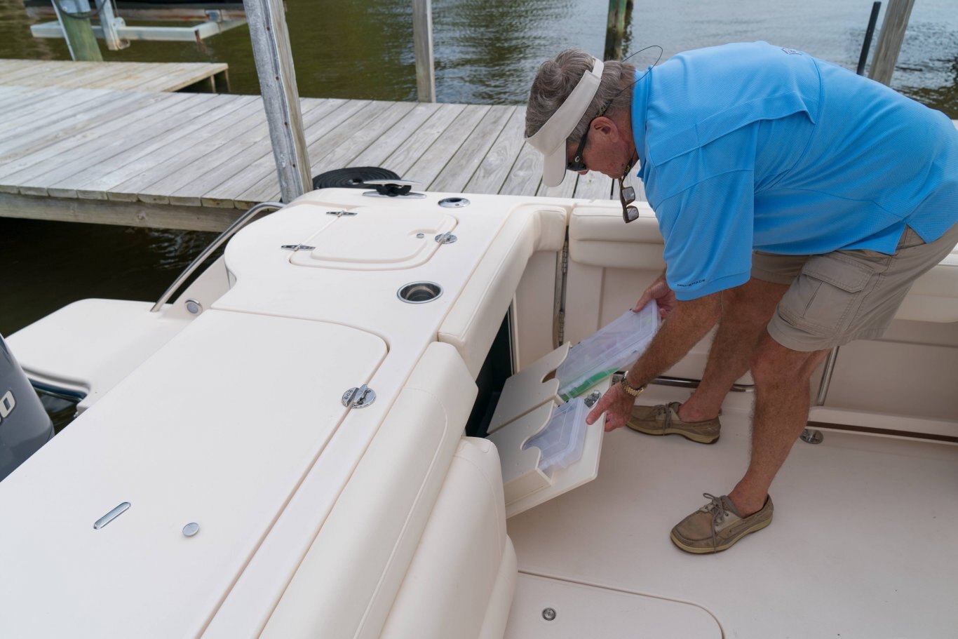 Grady White Freedom 325