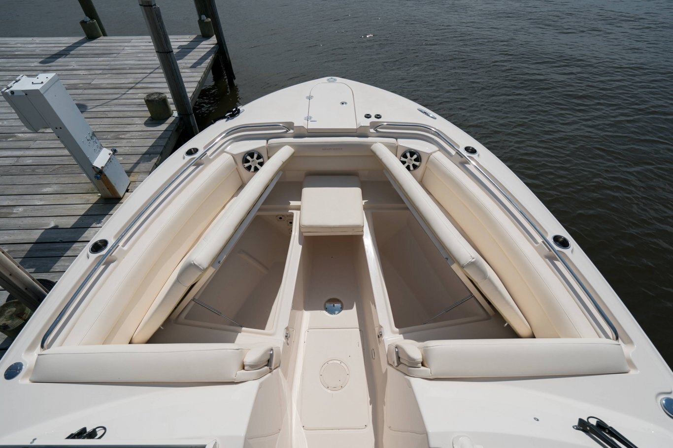 Grady White Freedom 325