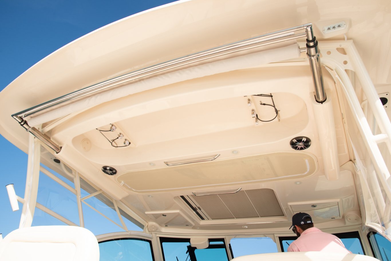 Grady White Freedom 375