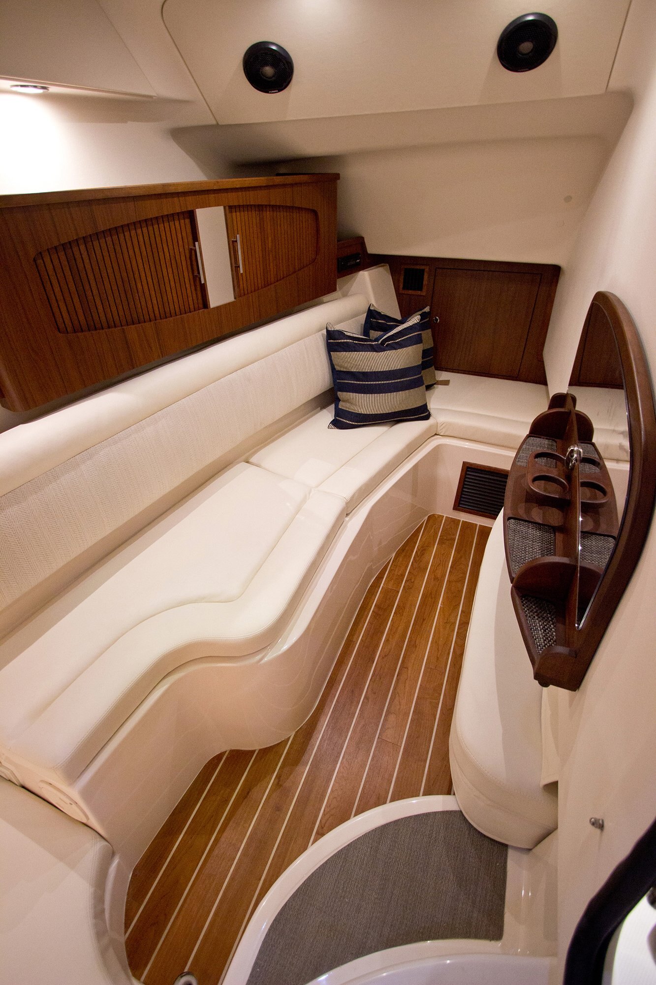 Grady White Freedom 375