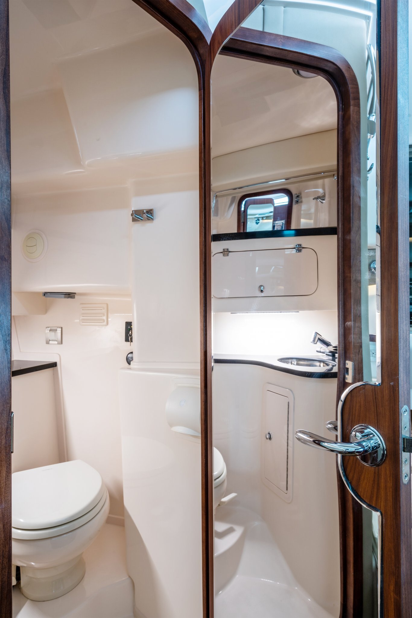 Grady White Express 330