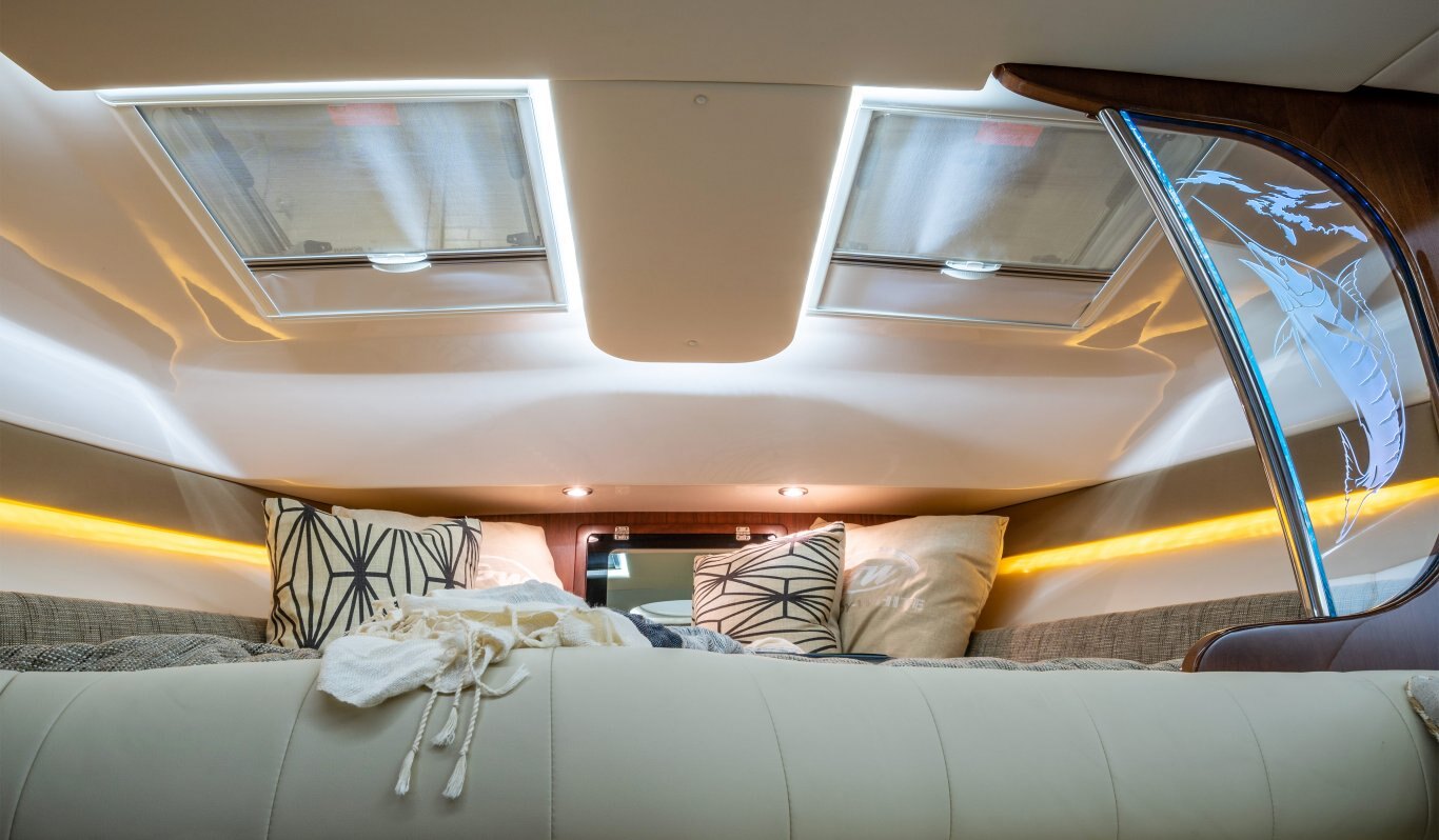 Grady White Express 370