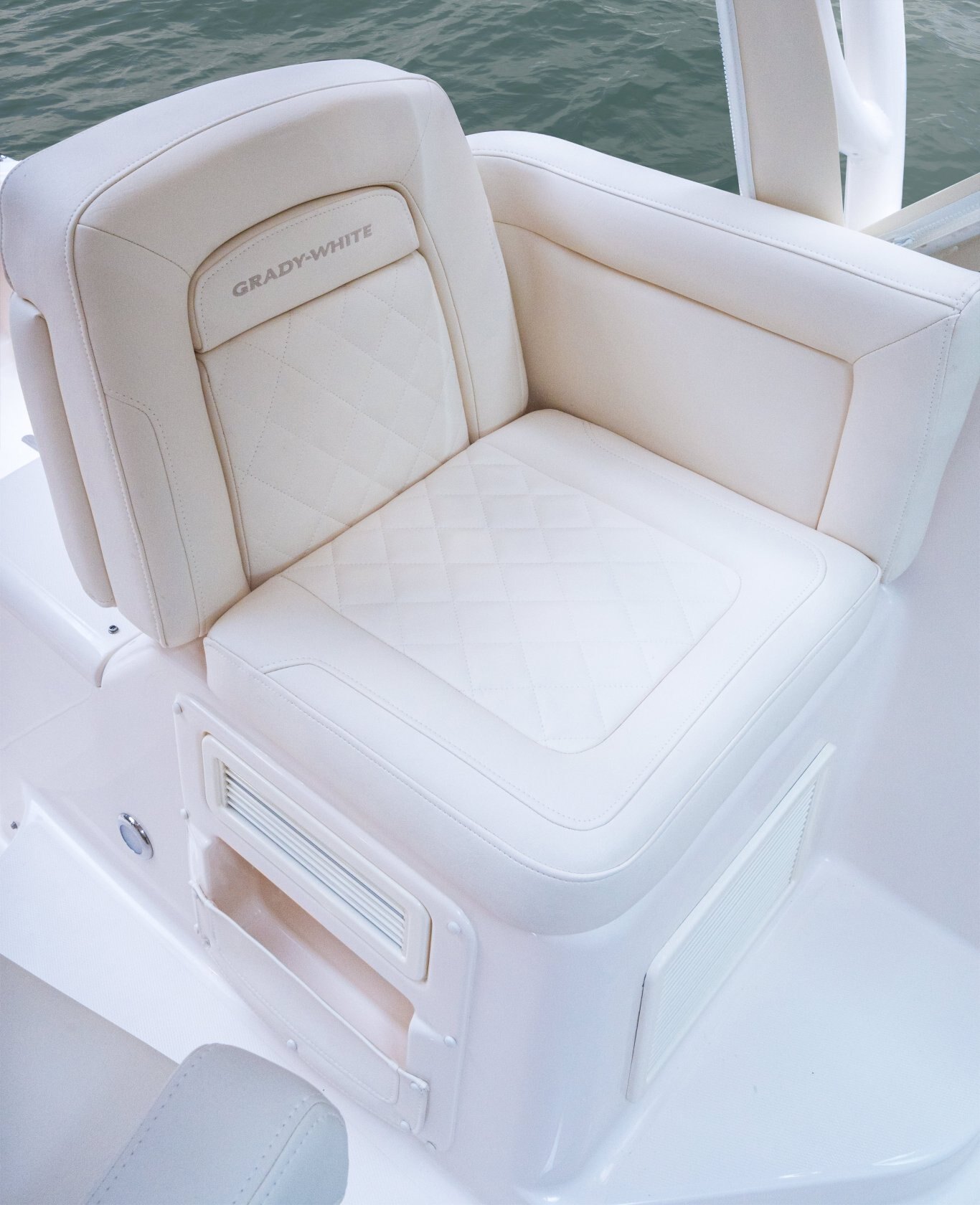 Grady White Express 370