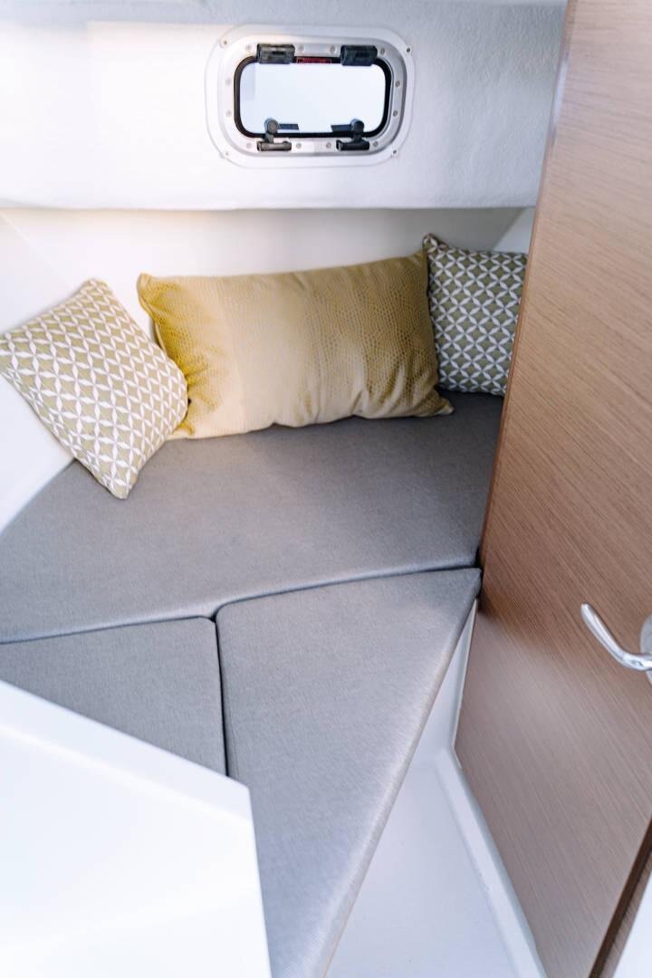 Jeanneau NC 695 SPORT SERIES 2