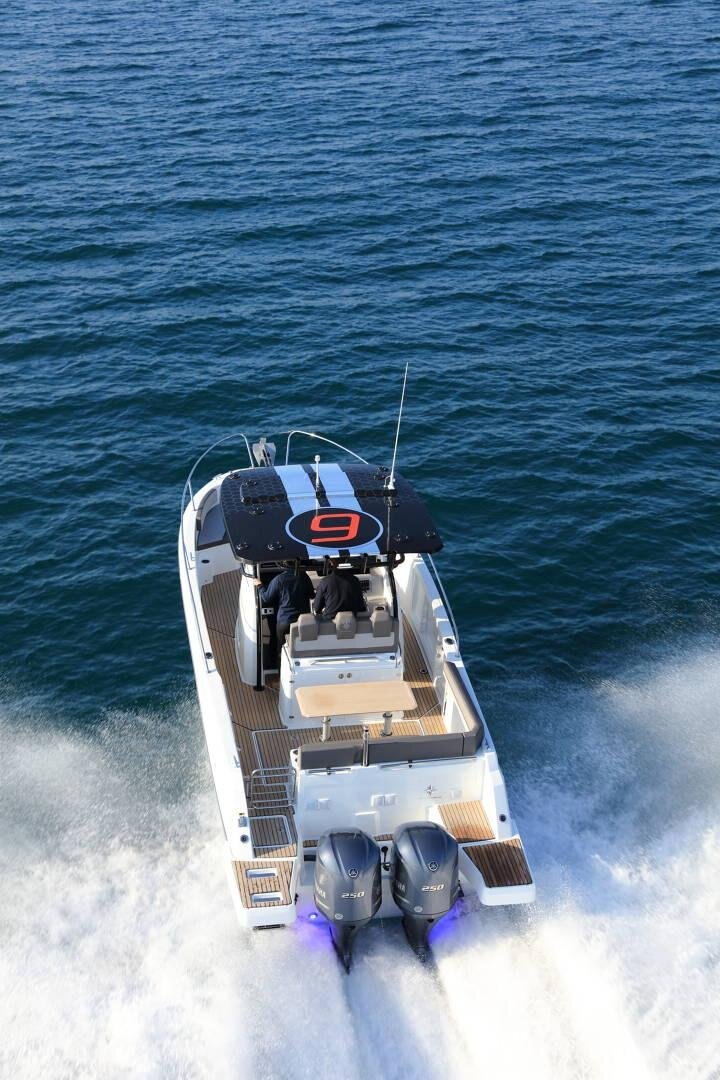 Jeanneau LEADER 9.0 CC