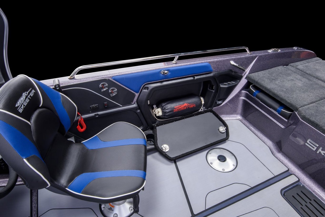 Skeeter Solera 189 with Yamaha VMAX 200 and Custom Trailer