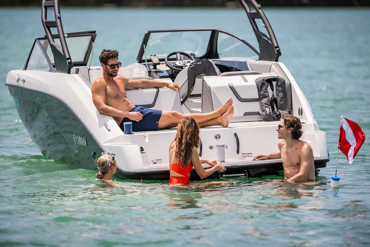 2025 Yamaha AR220 Slate Blue