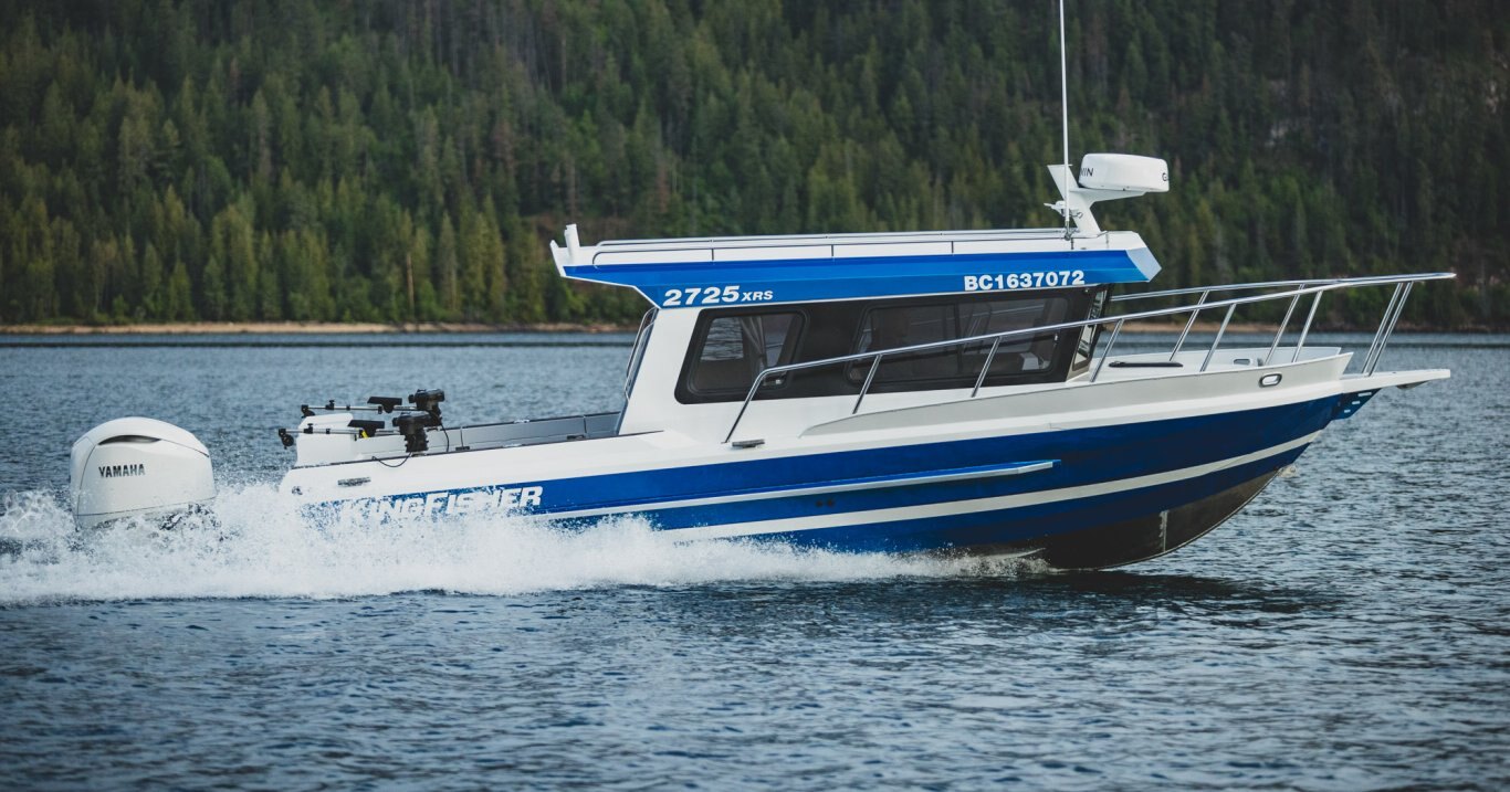 KingFisher 2725 XRS Offshore with Twin F200XSA