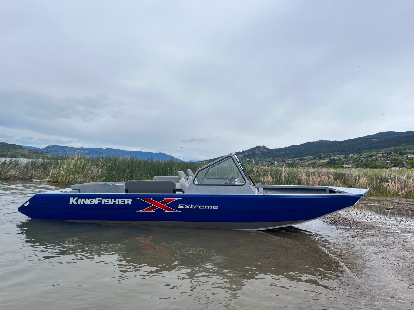 2025 KingFisher 2175 Extreme Shallow 6.2L River Jet