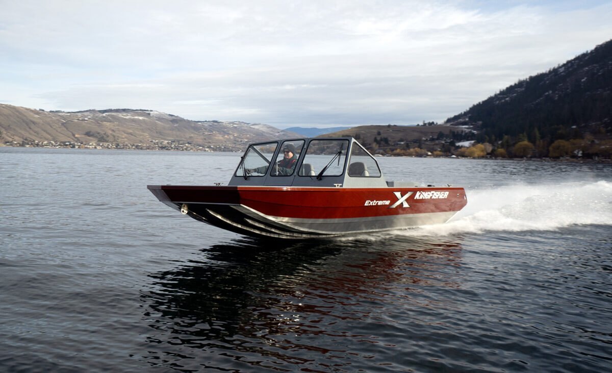 2025 KingFisher 2175 Extreme Shallow 6.2L River Jet