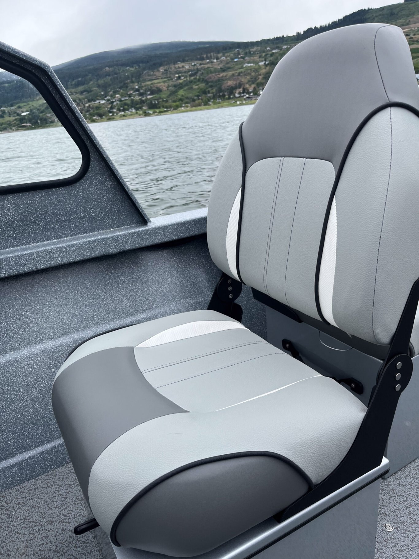 2025 KingFisher 2175 Extreme Shallow 6.2L River Jet