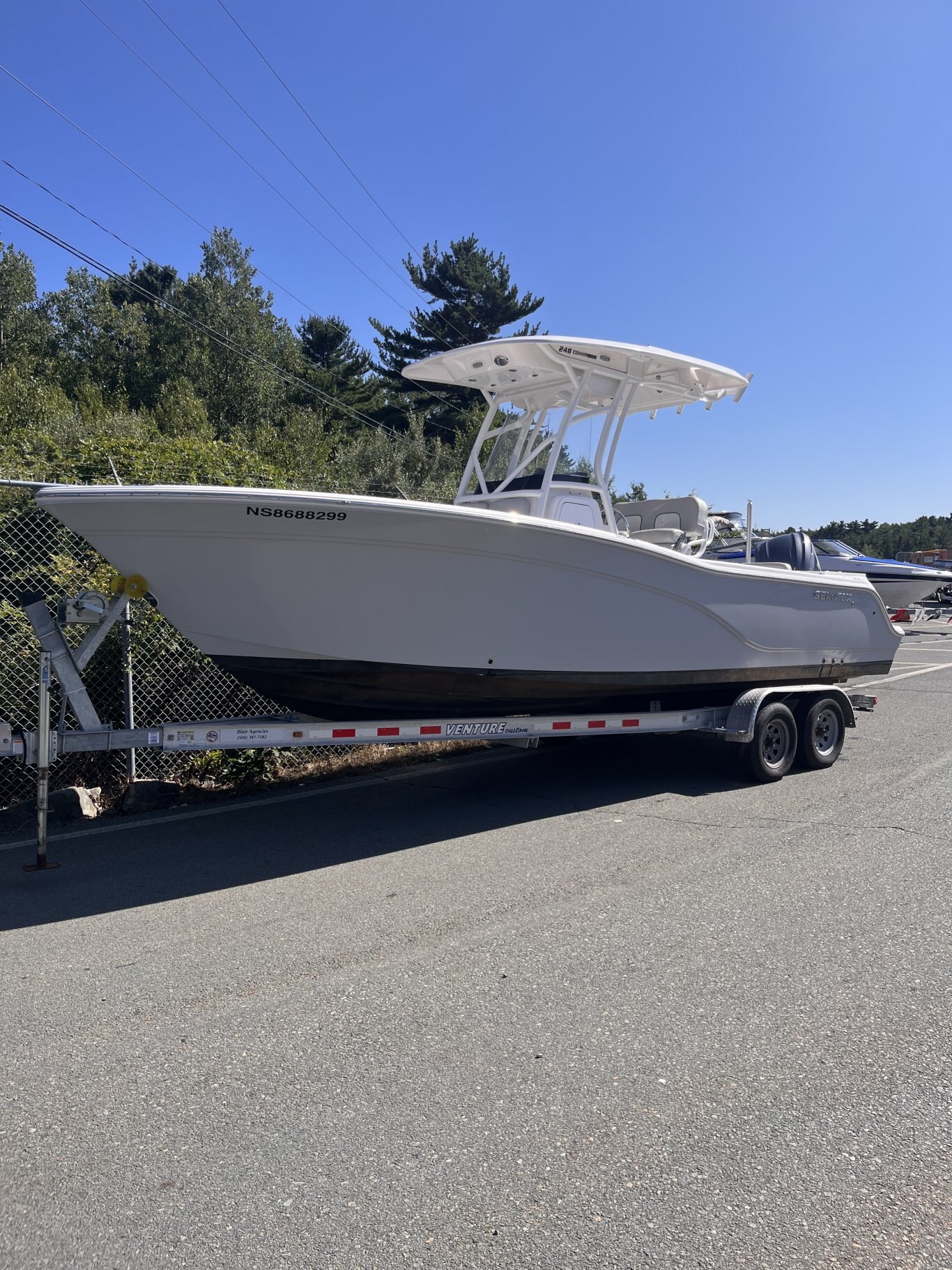 2023 Sea Fox 248 Commander CC with Yamaha 300 and Trailer