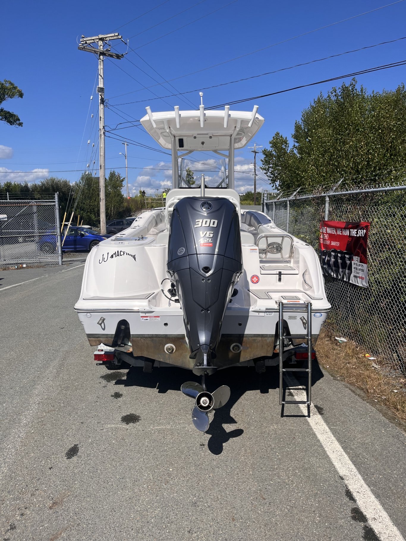 2023 Sea Fox 248 Commander CC with Yamaha 300 and Trailer