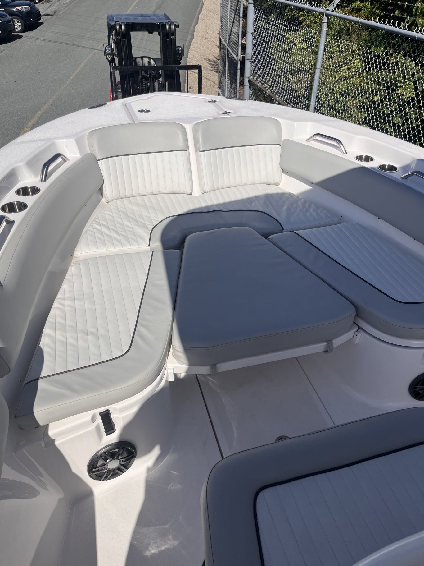 2023 Sea Fox 248 Commander CC with Yamaha 300 and Trailer