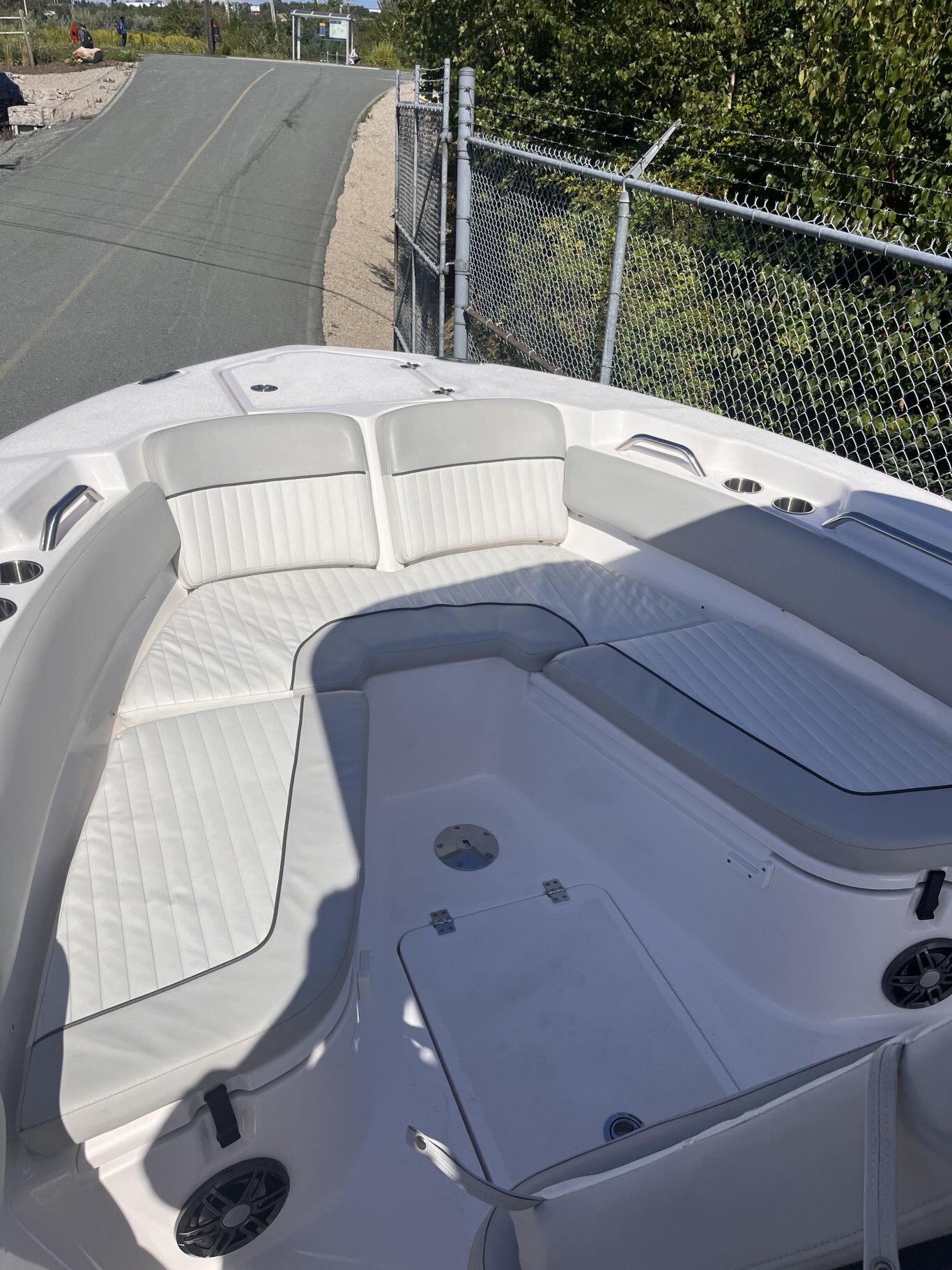 2023 Sea Fox 248 Commander CC with Yamaha 300 and Trailer