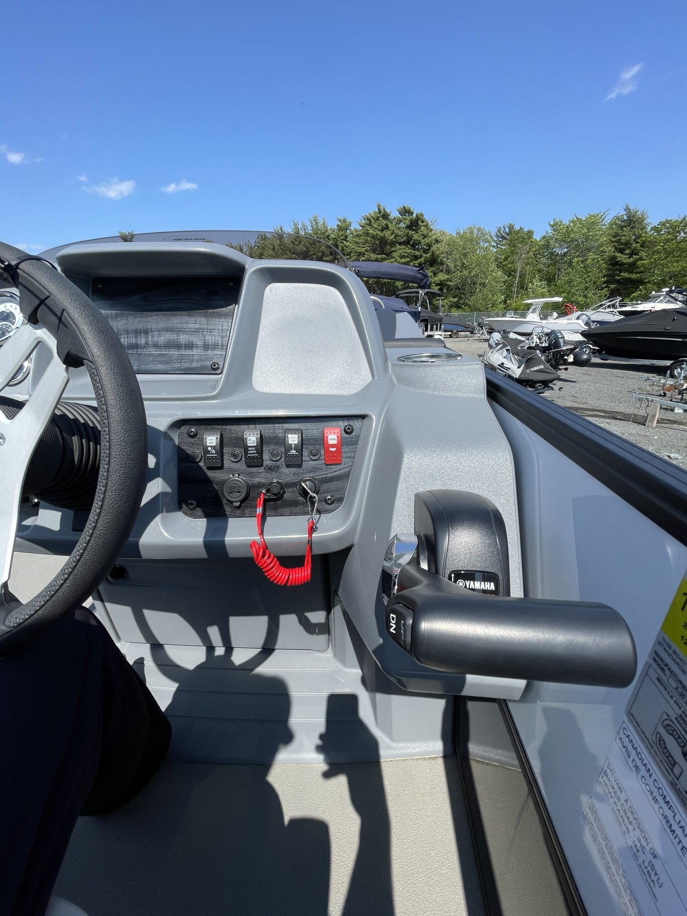 2025 Sylvan A Series A 20 LZ DH with Yamaha 90