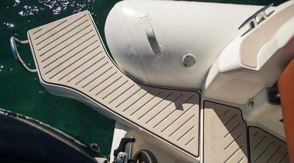 Zodiac Medline 9 engine options up to 700 HP