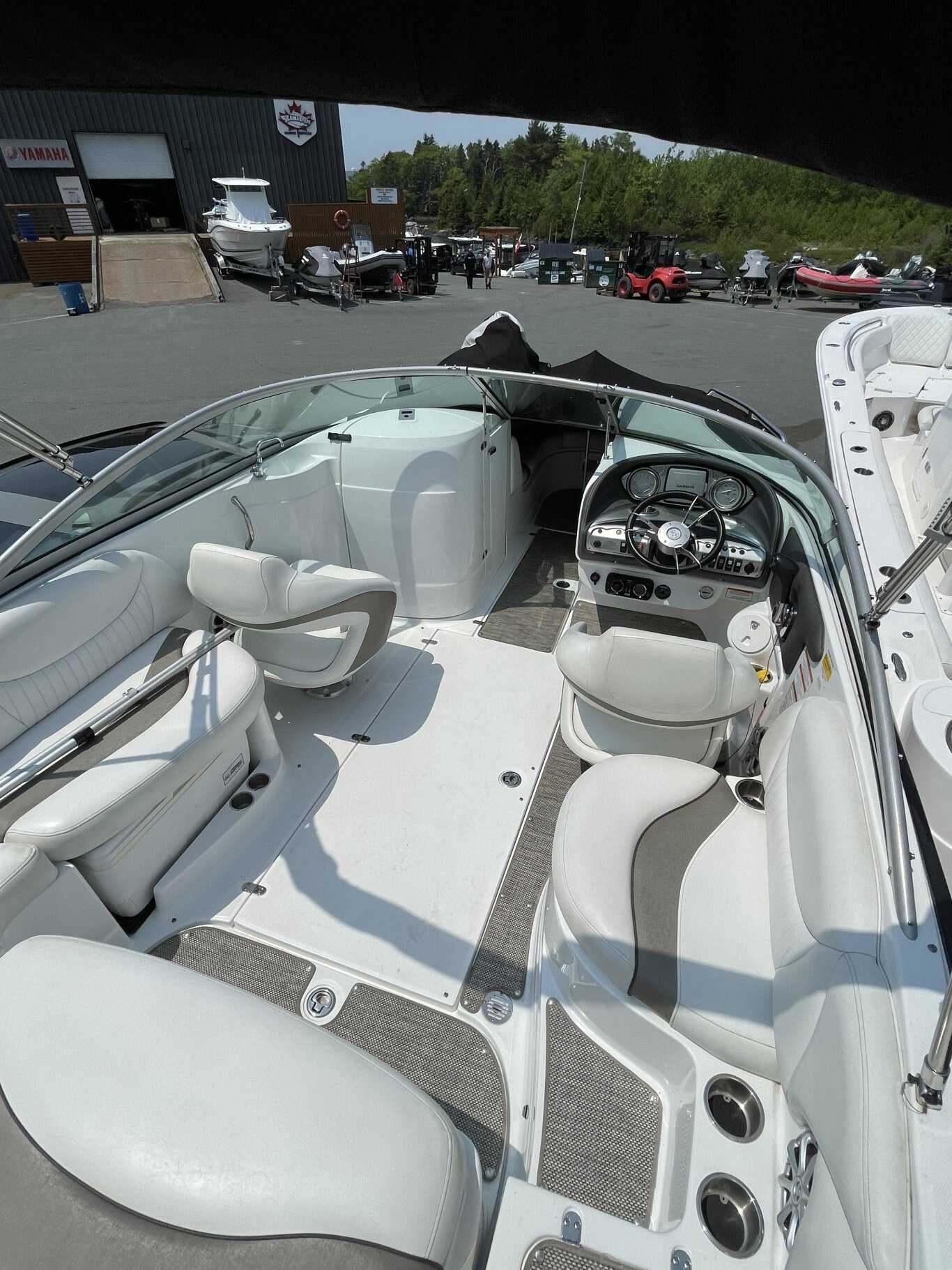 2014 Cruisers 258 Sport Bowrider