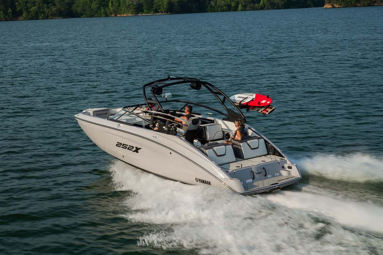 2026 Yamaha 252XE Dolphin Grey